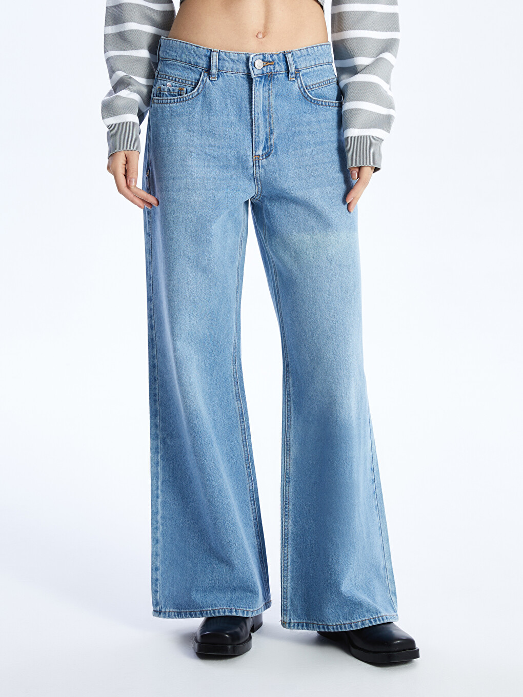 Wideleg Women's Jeans-3