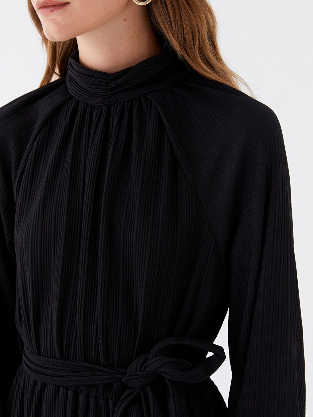 Siyah Dik Yaka Düz Uzun Kollu Elbise-3