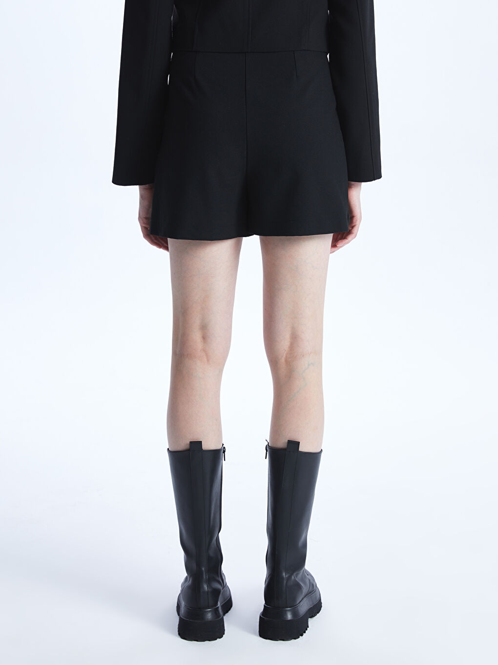 Siyah Standart Fit Kadın Şort Etek-3