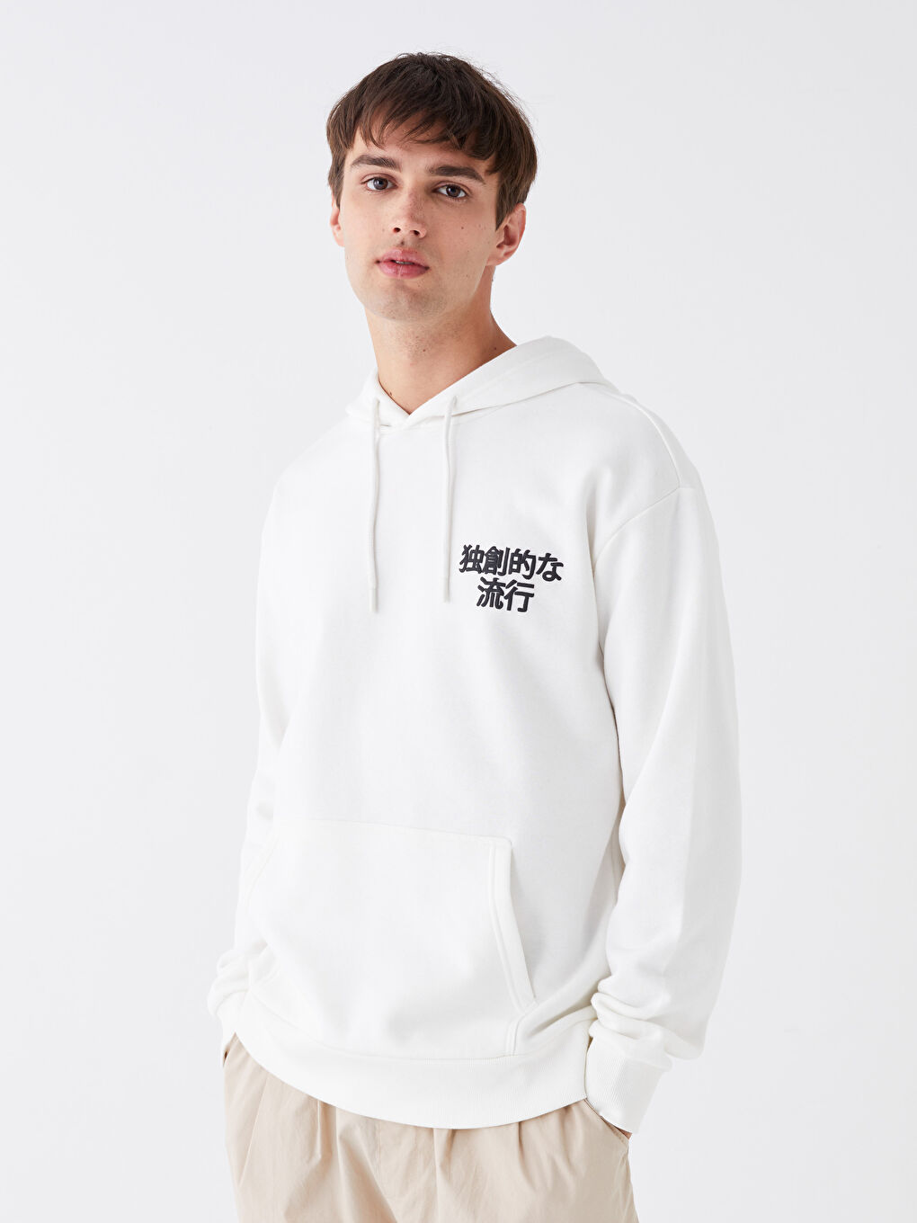 XSIDE Kırık Beyaz Uzun Kollu Baskılı Erkek Hoodie