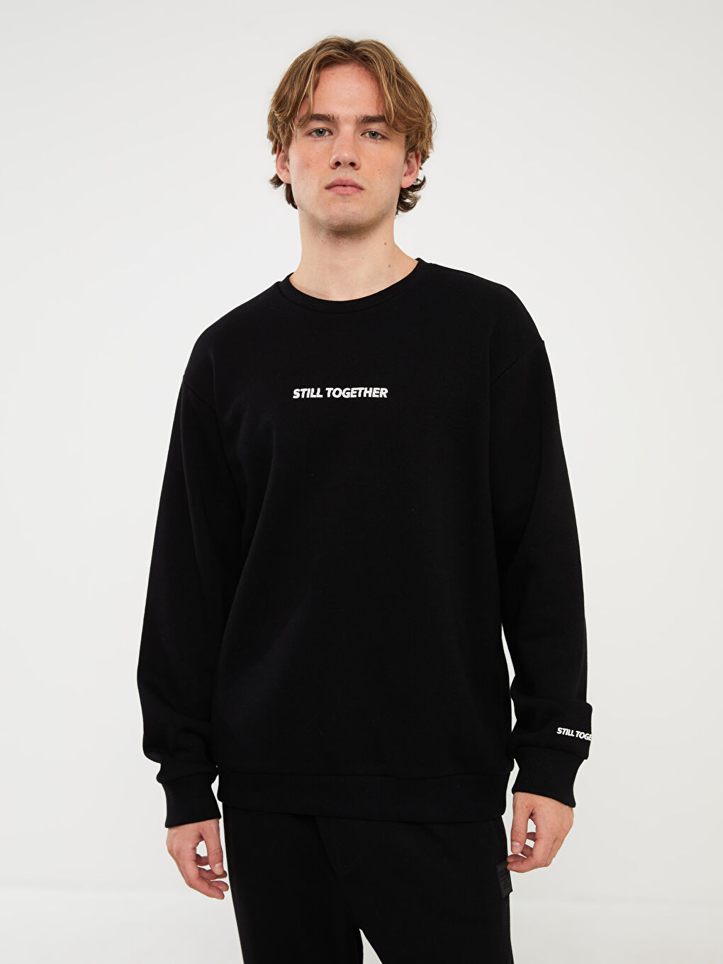 XSIDE Yeni Siyah Bisiklet Yaka Uzun Kollu Baskılı Erkek Sweatshirt