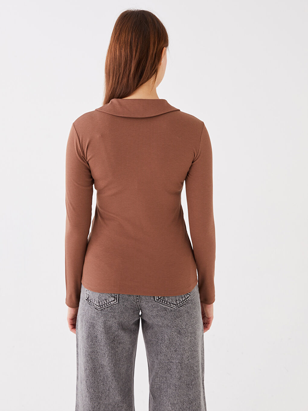 Kahverengi Polo Yaka Düz Uzun Kollu Kadın Tişört-4