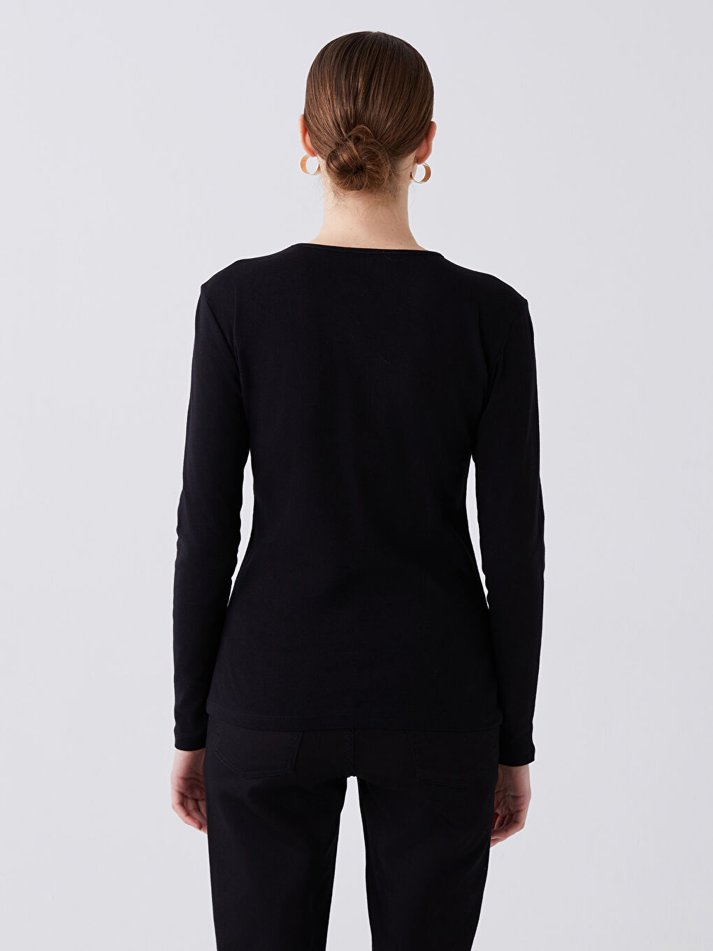 Siyah Bisiklet Yaka Düz Uzun Kollu Kadın Tişört-4