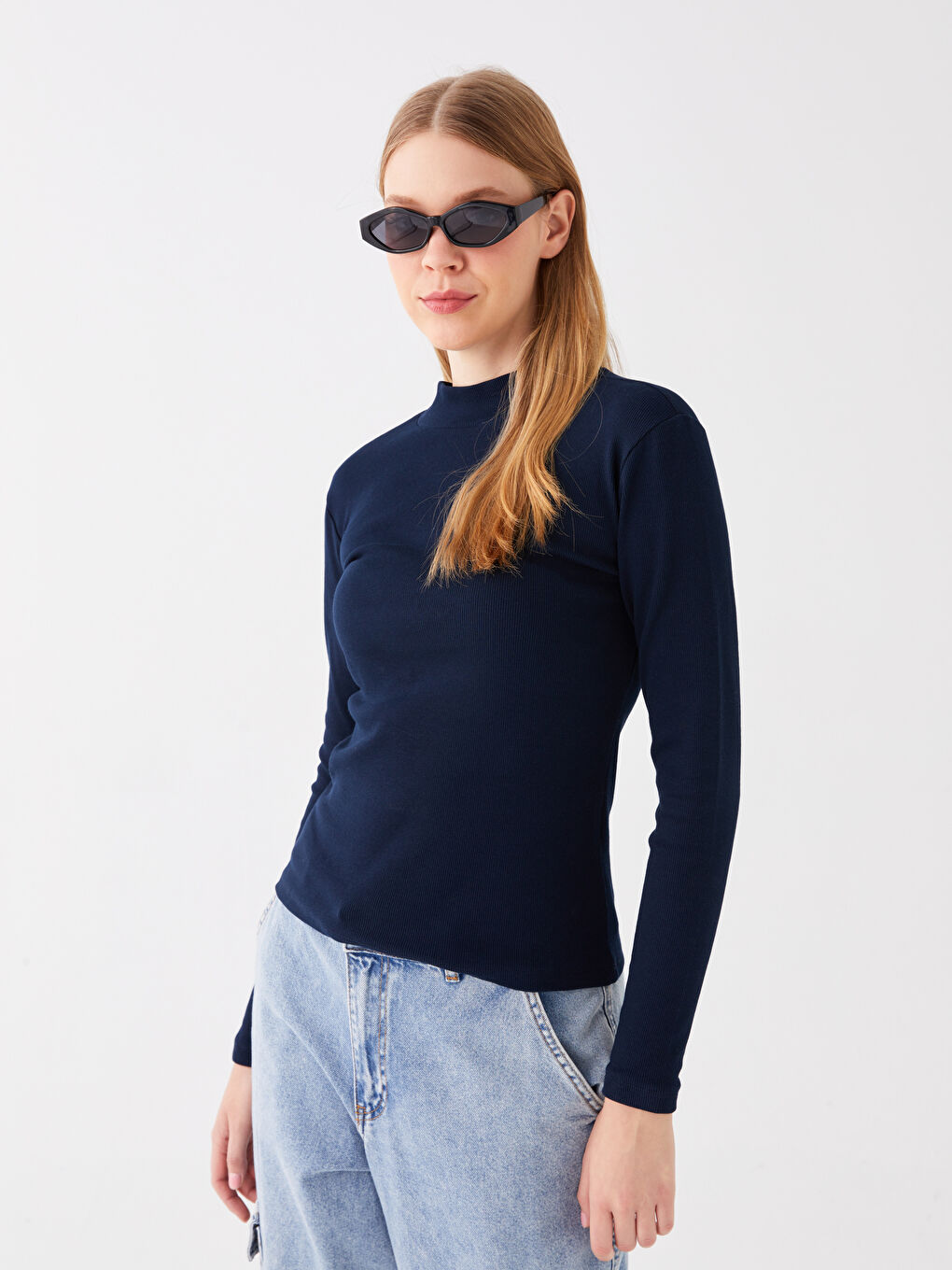 Lacivert Dik Yaka Düz Uzun Kollu Kadın Tişört