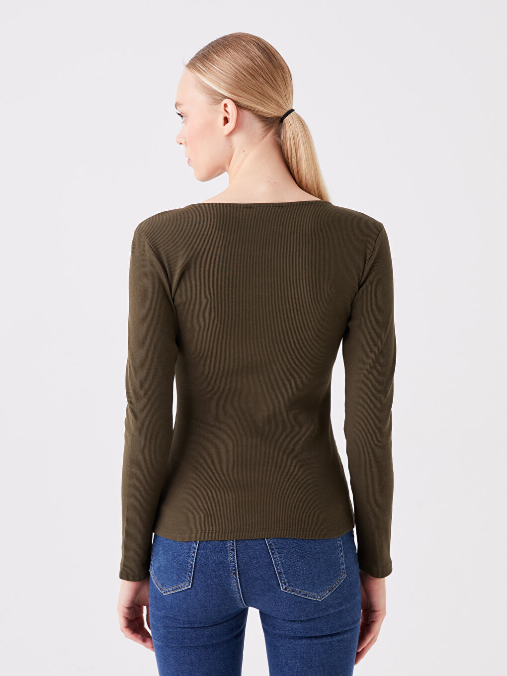 Yeşil Bisiklet Yaka Pencere Detaylı Uzun Kollu Kadın Tişört-4