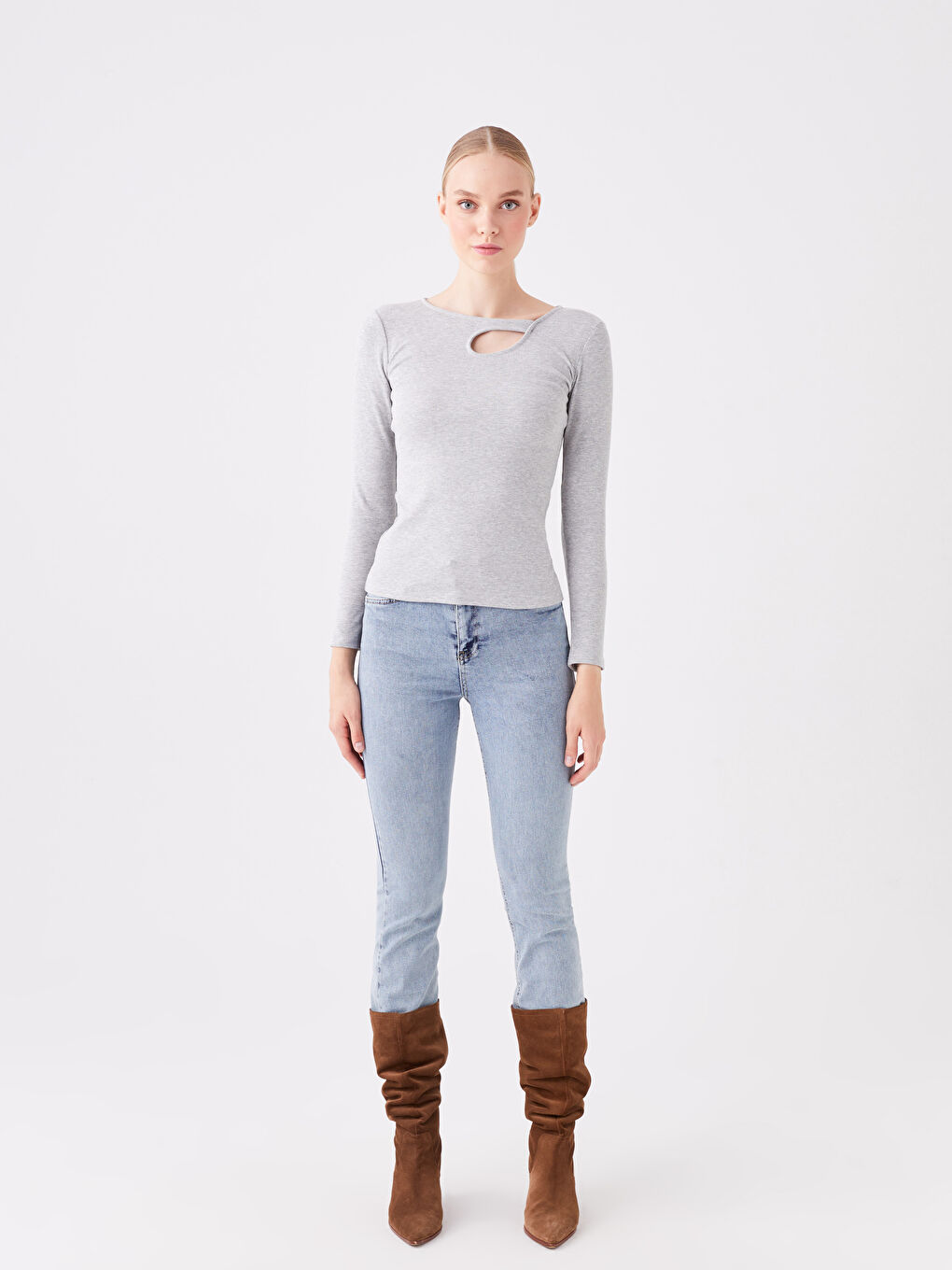 Gri Bisiklet Yaka Pencere Detaylı Uzun Kollu Kadın Tişört-2