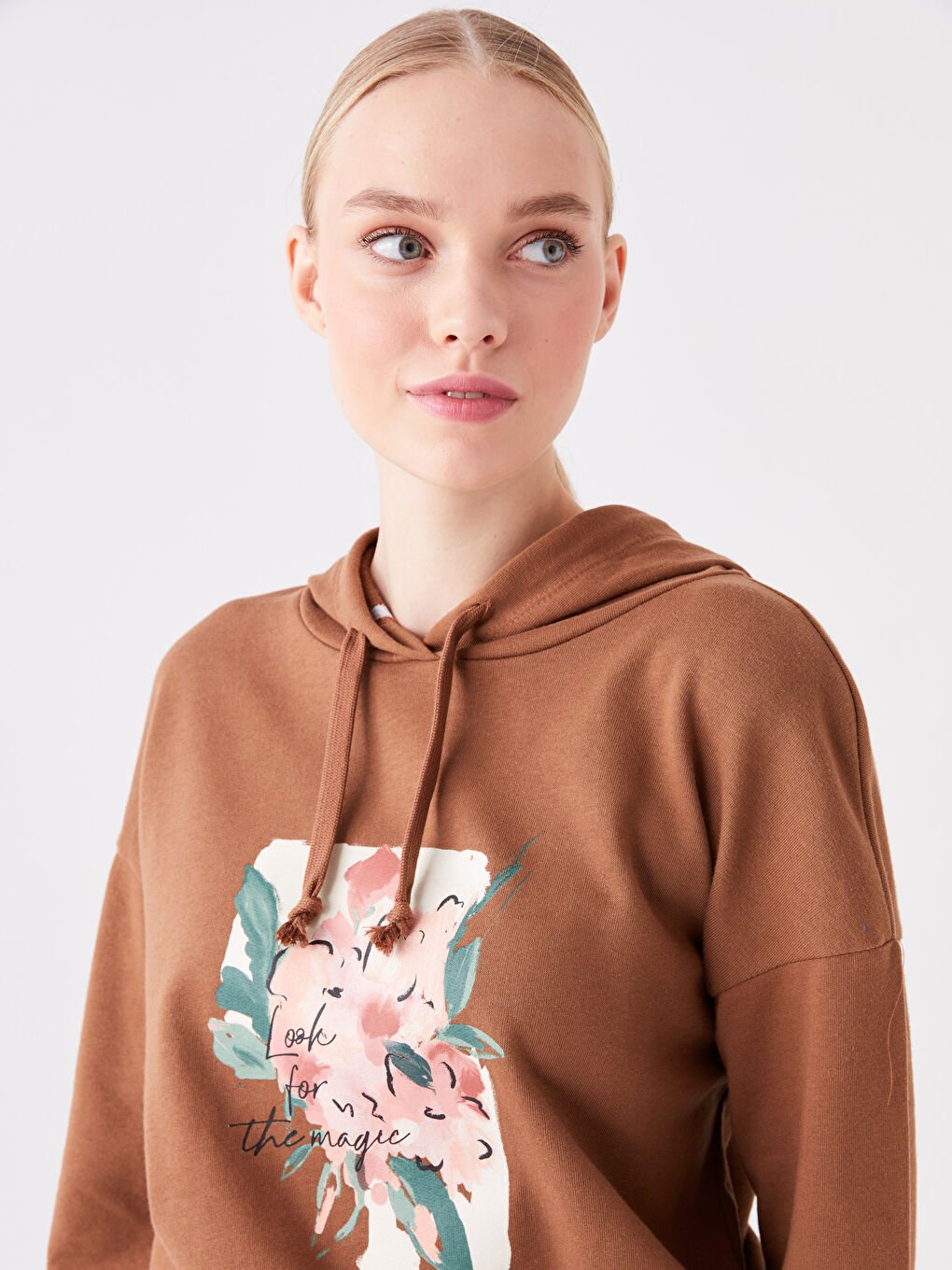 هودي نسائي بأكمام طويلة مطبوع-2