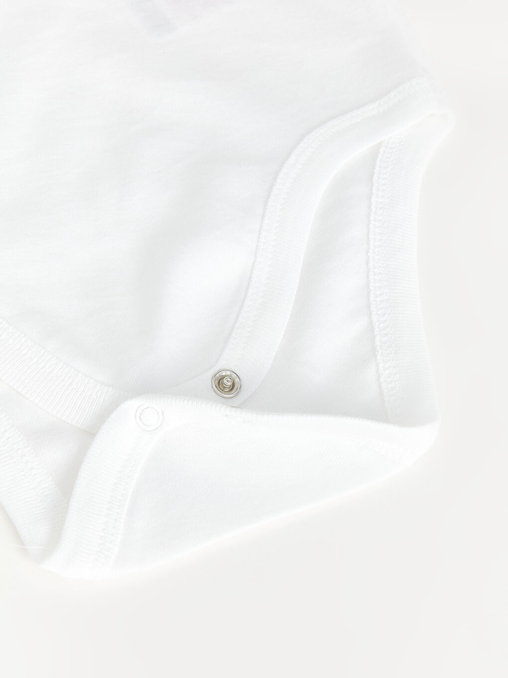 дөңгелек жағалы ұл бала түймесі бар боди 3 дана-7