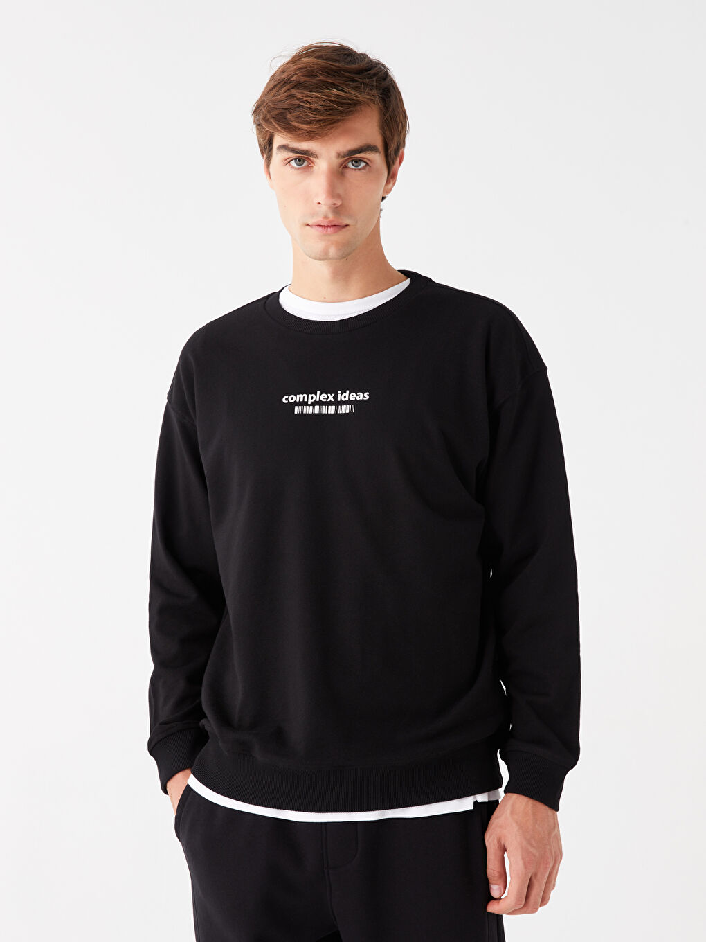 LCW Casual Yeni Siyah Bisiklet Yaka Uzun Kollu Baskılı Erkek Sweatshirt - 1