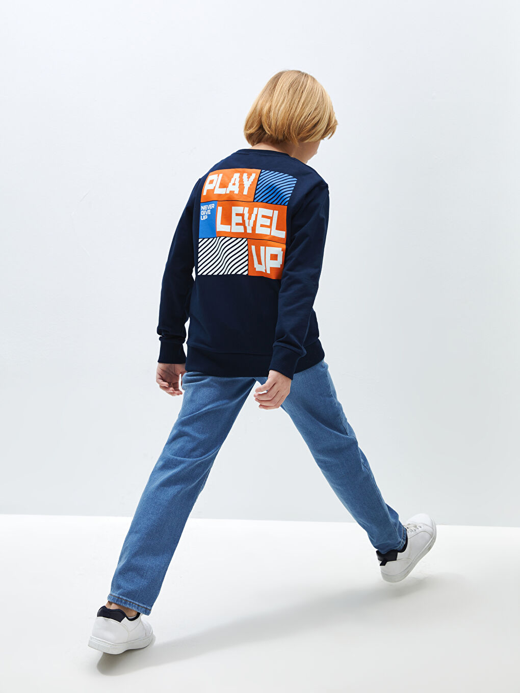 LCW Kids Yeni Lacivert Bisiklet Yaka Baskılı Uzun Kollu Erkek Çocuk Sweatshirt - 3