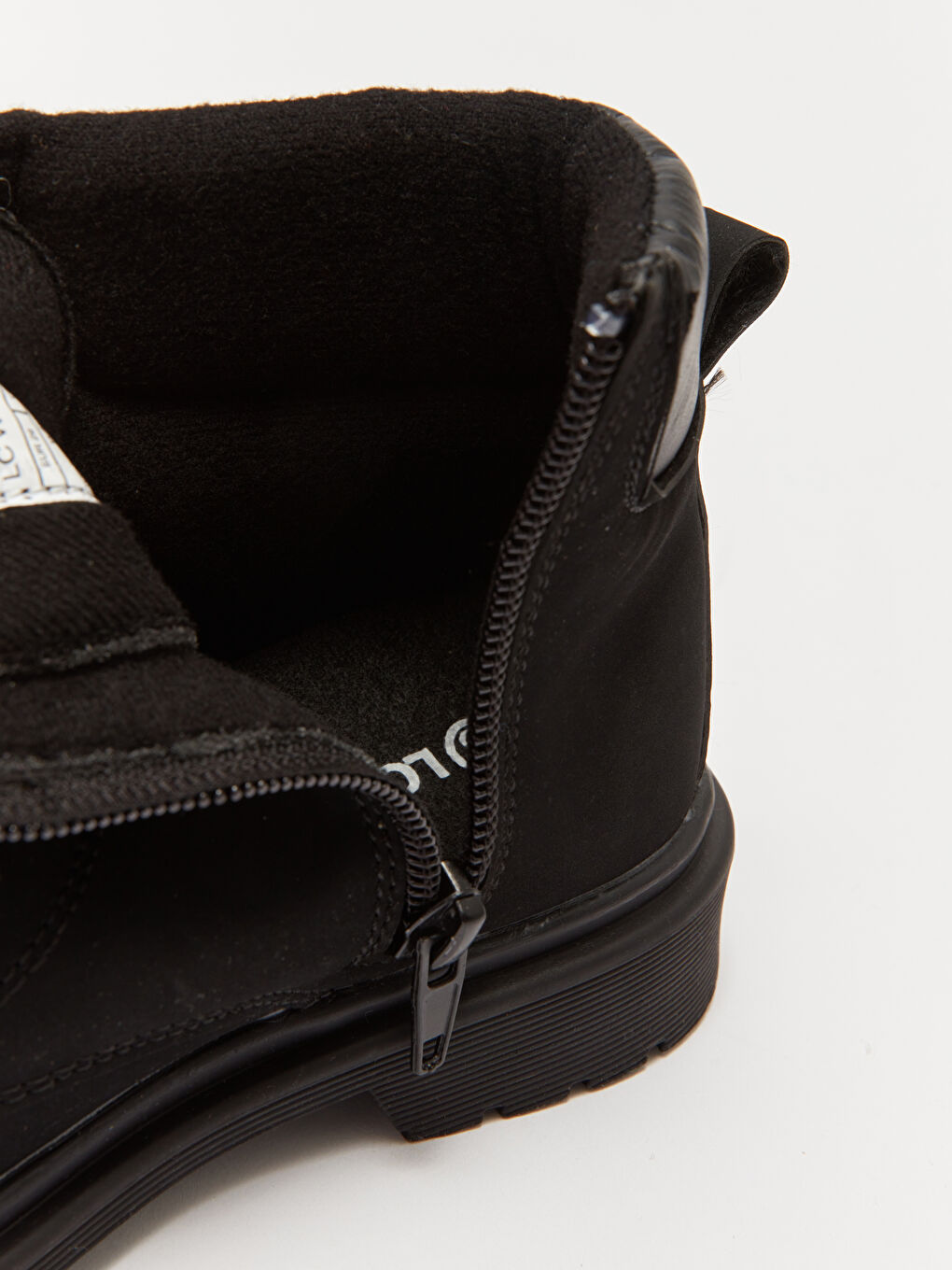 Siyah Bağcıklı Kalın Taban Erkek Çocuk Bot-6