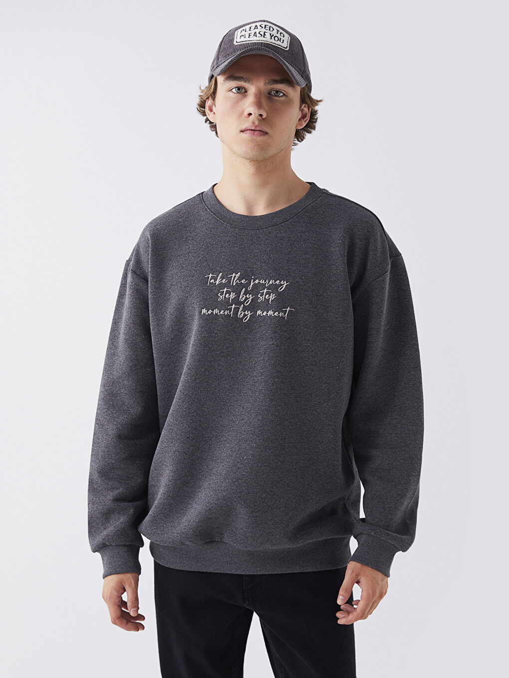 LCW Casual Antrasit Melanj Bisiklet Yaka Uzun Kollu Baskılı Erkek Sweatshirt - 1