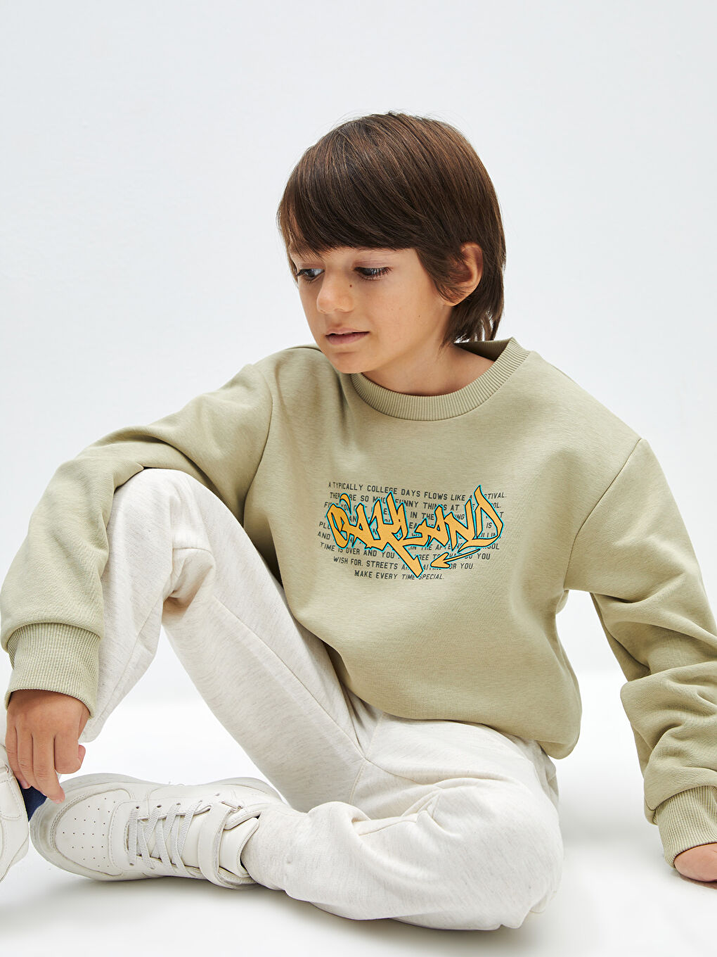 LCW Kids Yeşil Bisiklet Yaka Baskılı Uzun Kollu Erkek Çocuk Sweatshirt