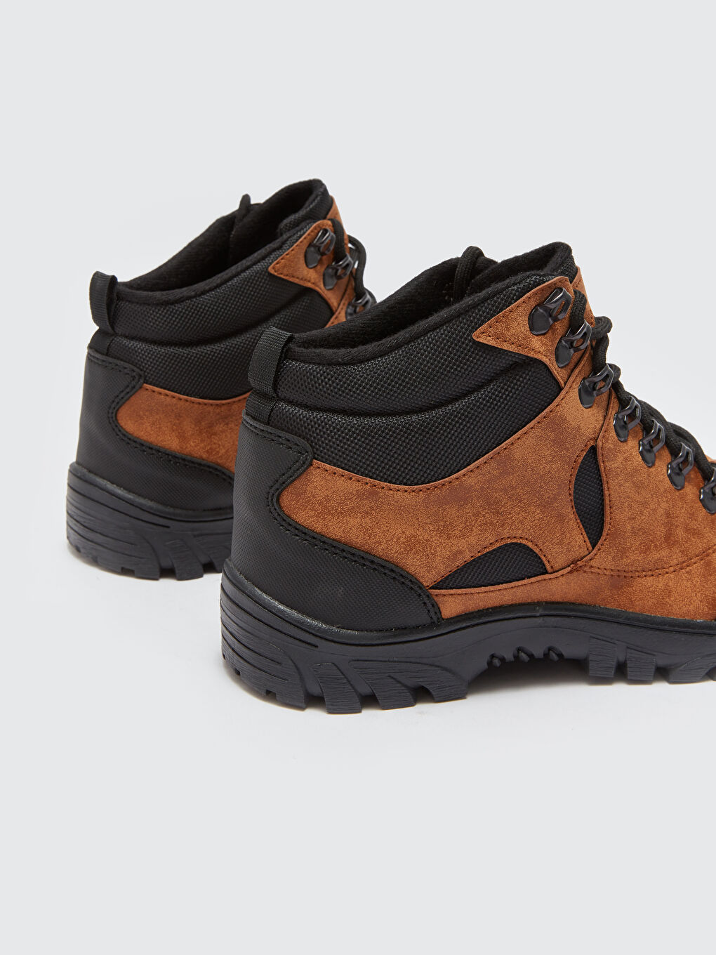 Lace-Up Men's Trekking Boot-4