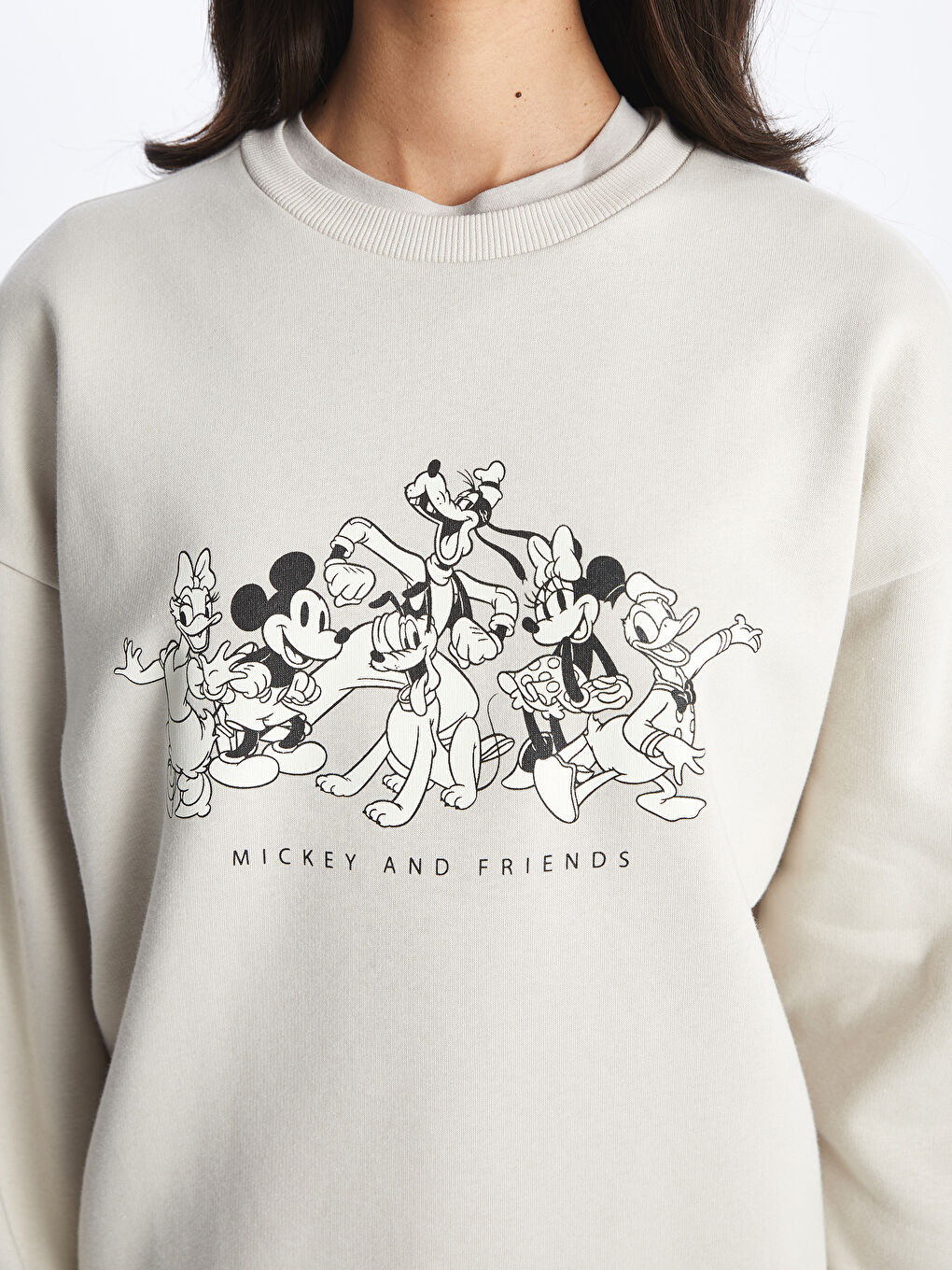 LCW Vision Açık Gri Bisiklet Yaka Mickey ve Arkadaşları Baskılı Uzun Kollu Oversize Kadın Sweatshirt Tunik - 3