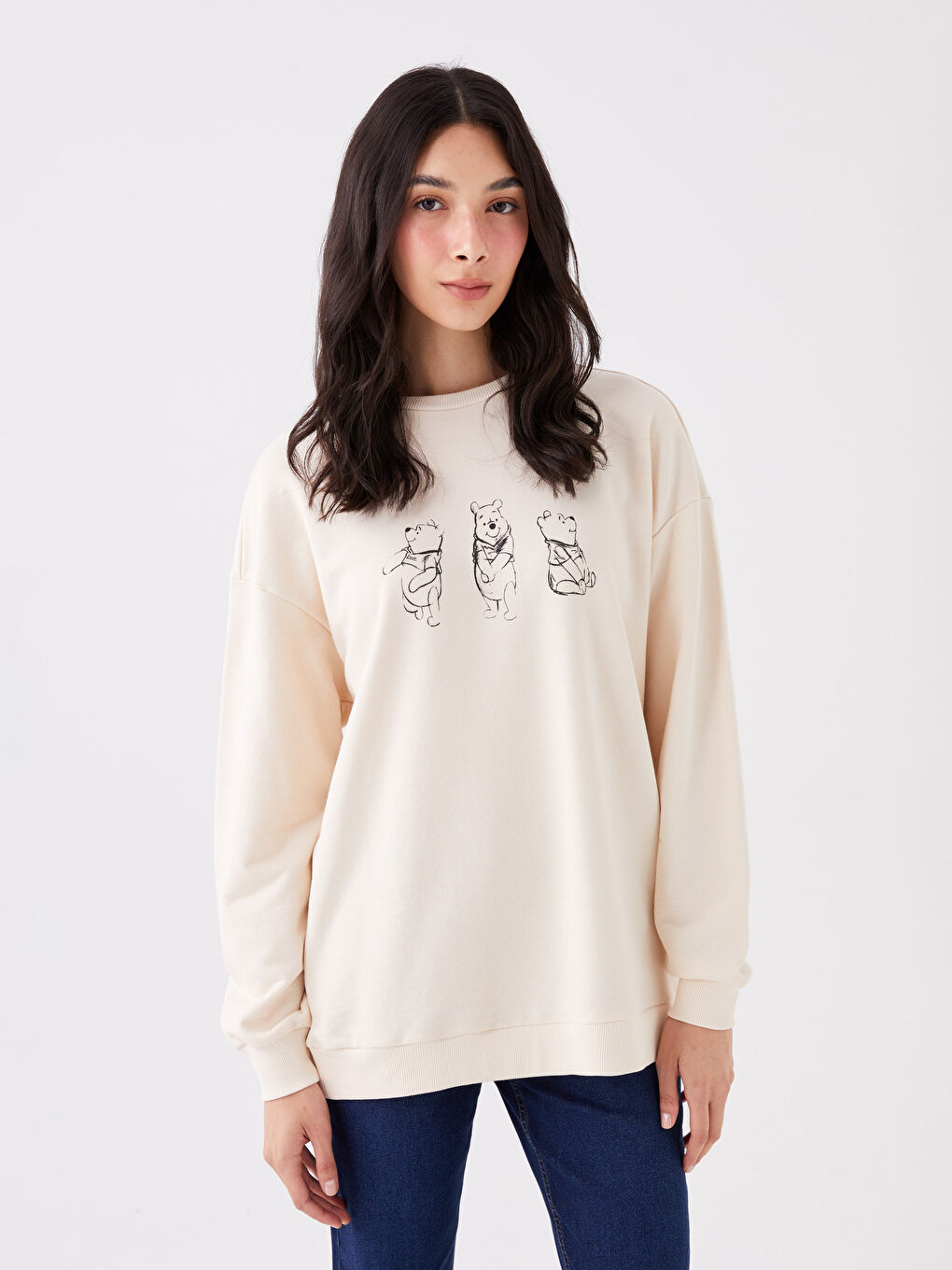 LCW Vision Ten Rengi Bisiklet Yaka Winnie the Pooh Baskılı Oversize Kadın Kalın Sweatshirt