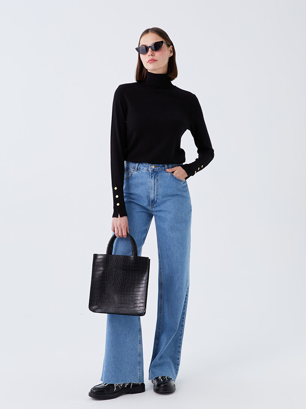 Siyah Deri Görünümlü Kadın Kol Çantası-2