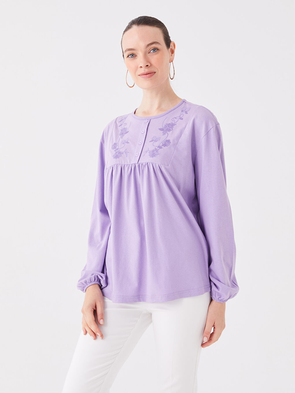 Lila Bisiklet Yaka Nakışlı Kadın Bluz-1