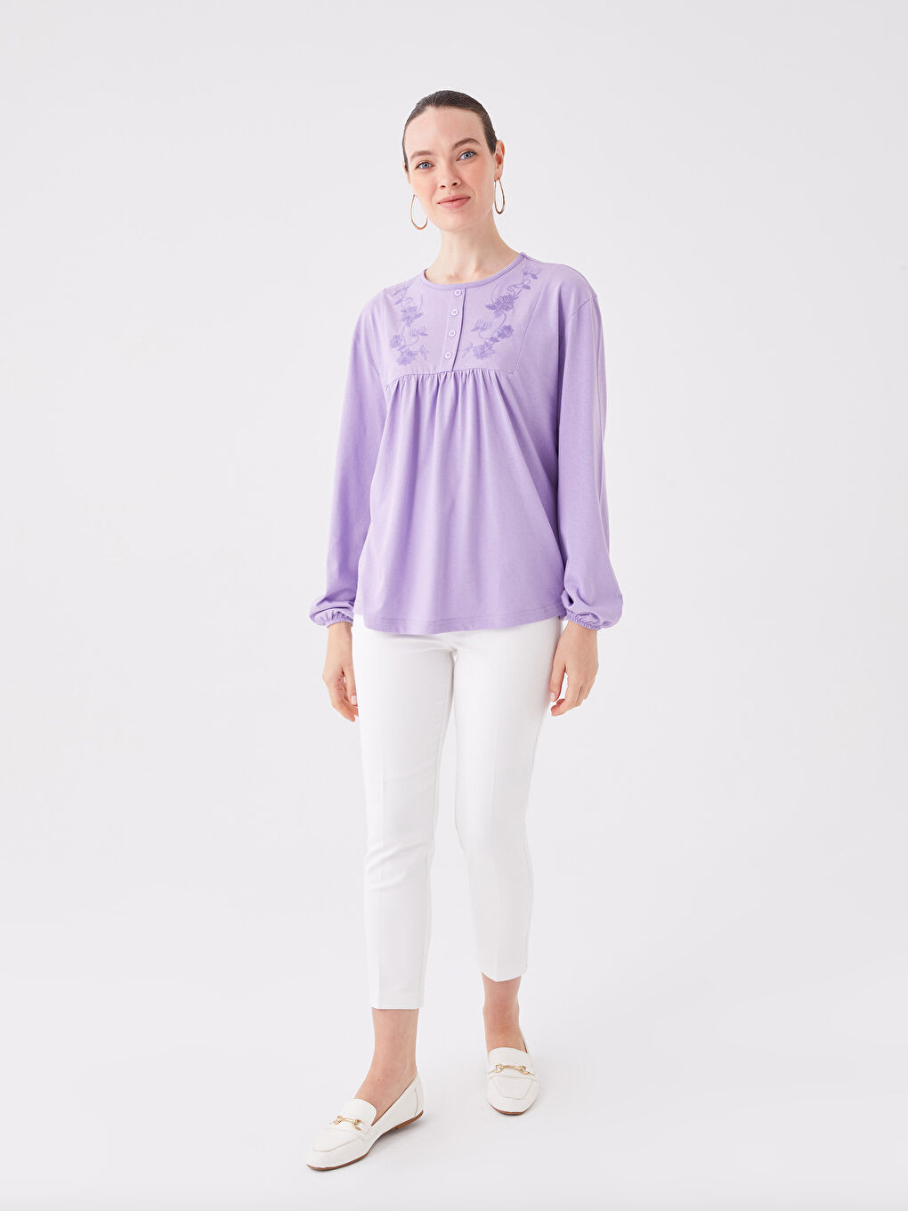 Lila Bisiklet Yaka Nakışlı Kadın Bluz-2