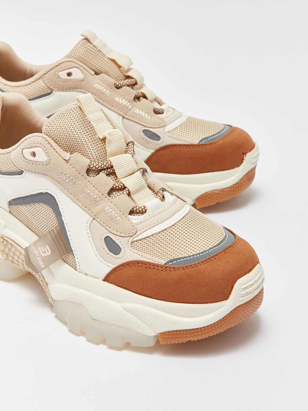 Bej Bağcıklı Renk Bloklu Kadın Spor Ayakkabı-1