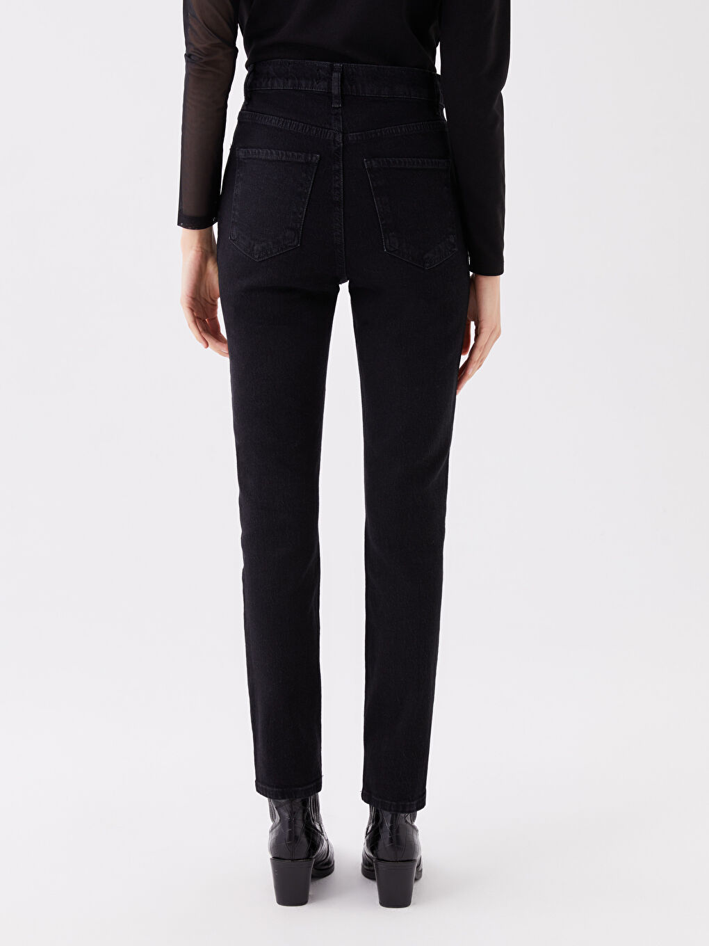 Siyah Straight Fit Kadın Jean Pantolon-3