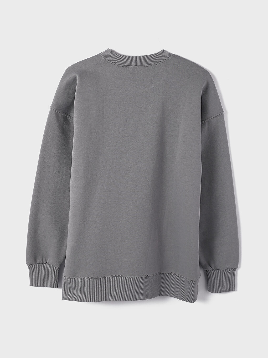 سويت شيرت كم طويل مطبوع بياقة دائرية للسيدات-1