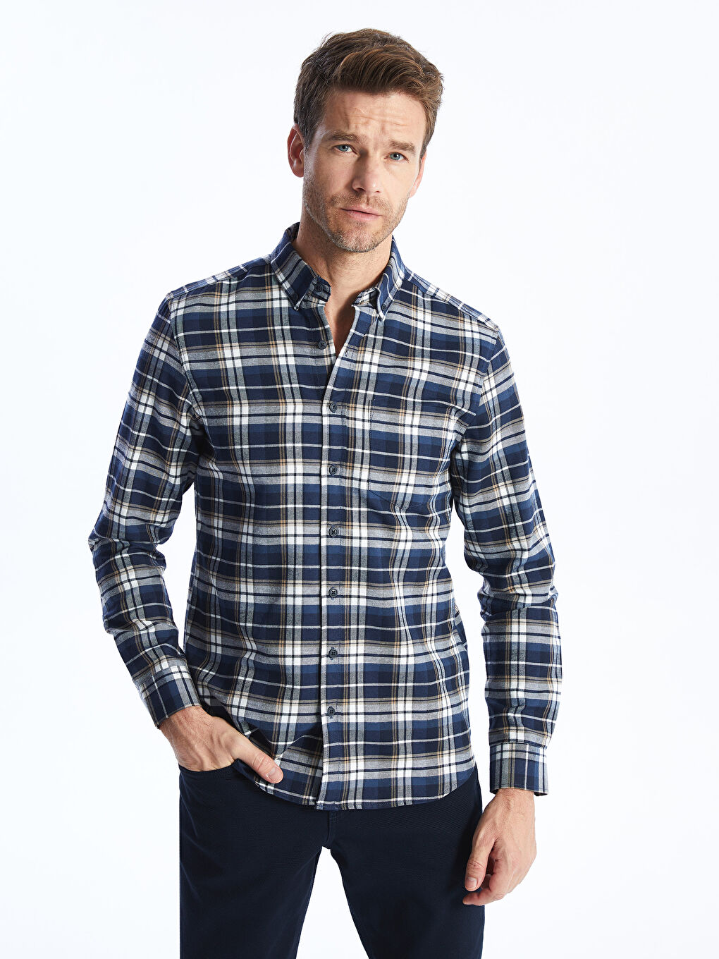 LCWAIKIKI Classic Regular Fit Long Sleeve Plaid Gabardine Men's Shirt -W3I333Z8-LKQ