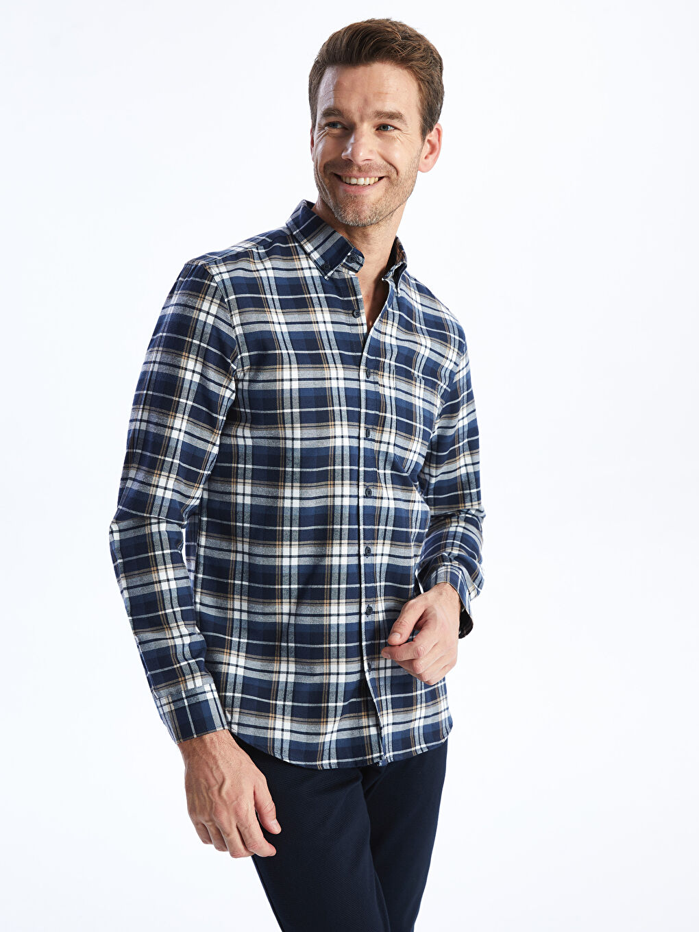 LCWAIKIKI Classic Regular Fit Long Sleeve Plaid Gabardine Men's Shirt -W3I333Z8-LKQ