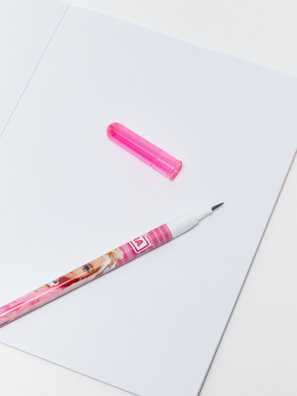 Barbie Baskılı Tüylü Kırtasiye Seti-2