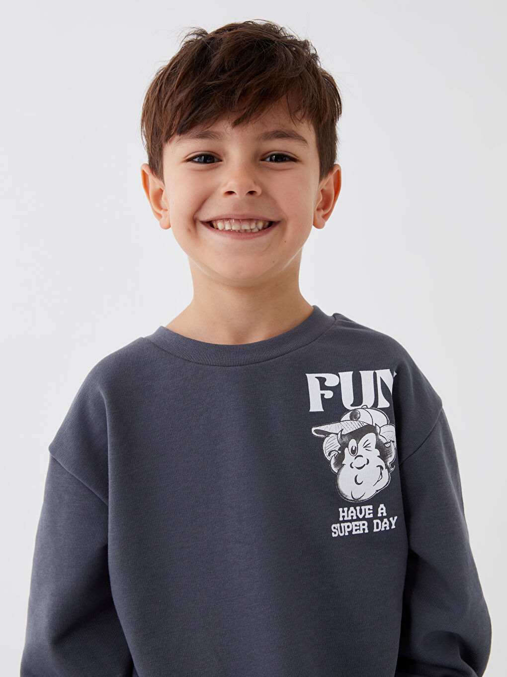 LCW Kids Koyu Gri Bisiklet Yaka Nostaljik Maymun Baskılı Uzun Kollu Unisex Çocuk Sweatshirt - 3