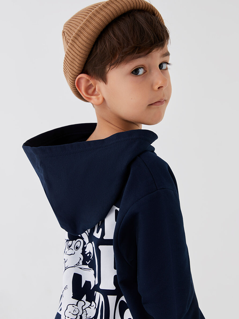 LCW Kids Yeni Lacivert Kapüşonlu Nostaljik Maymun Baskılı Uzun Kollu Unisex Çocuk Sweatshirt - 6