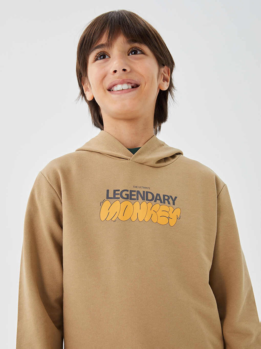 LCW Kids Koyu Bej Nostaljik Maymun Baskılı Uzun Kollu Erkek Çocuk Hoodie