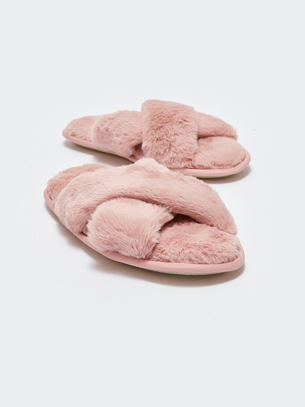 Pembe Çapraz Bantlı Pelüş Kadın Ev Terliği-2