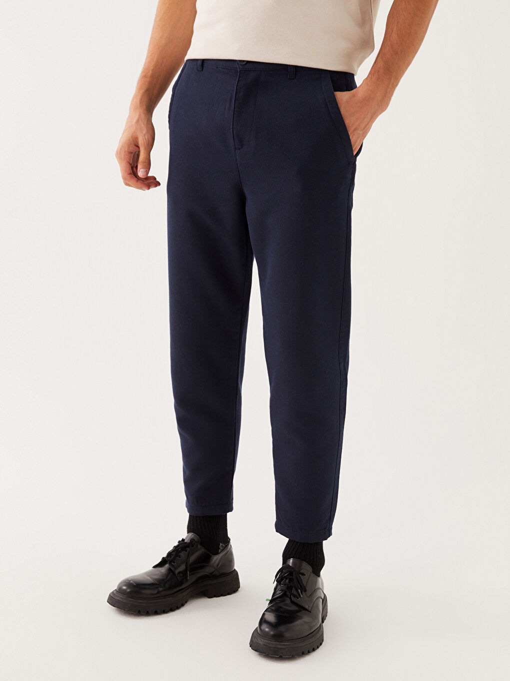 Lacivert Rahat Kalıp Armürlü Erkek Pantolon-1