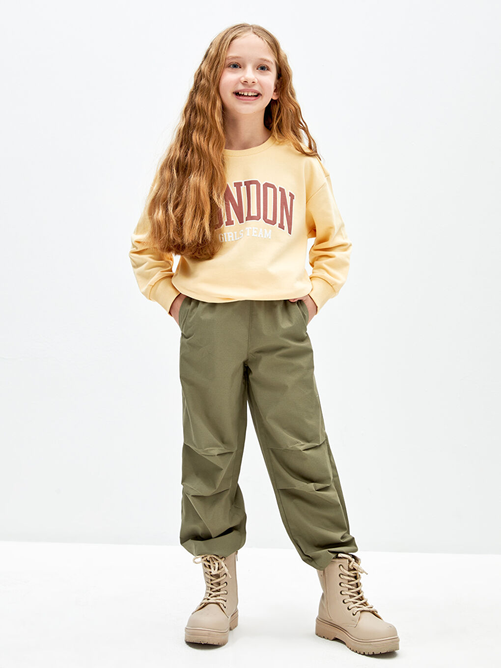 Crew Neck Printed Long Sleeve Girls' Sweatshirt-1