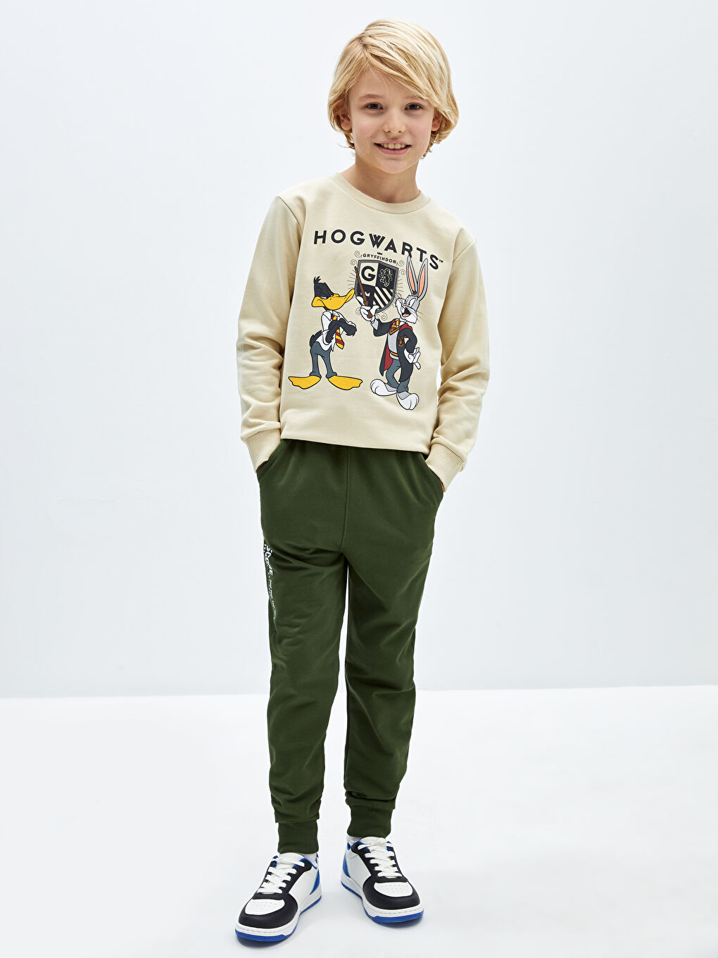 LCW Kids Bej Bisiklet Yaka Harry Potter Baskılı Uzun Kollu Erkek Çocuk Sweatshirt - 1