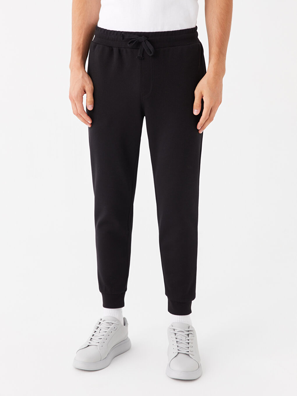 Siyah Standart Kalıp Erkek Jogger Eşofman Altı-2