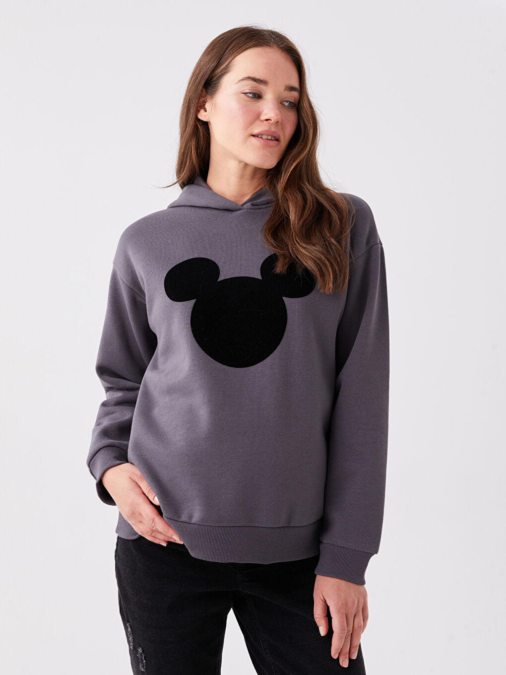 LCWAIKIKI Maternity Koyu Gri Mickey Mouse Baskılı Uzun Kollu Oversize Hamile Hoodie - 1