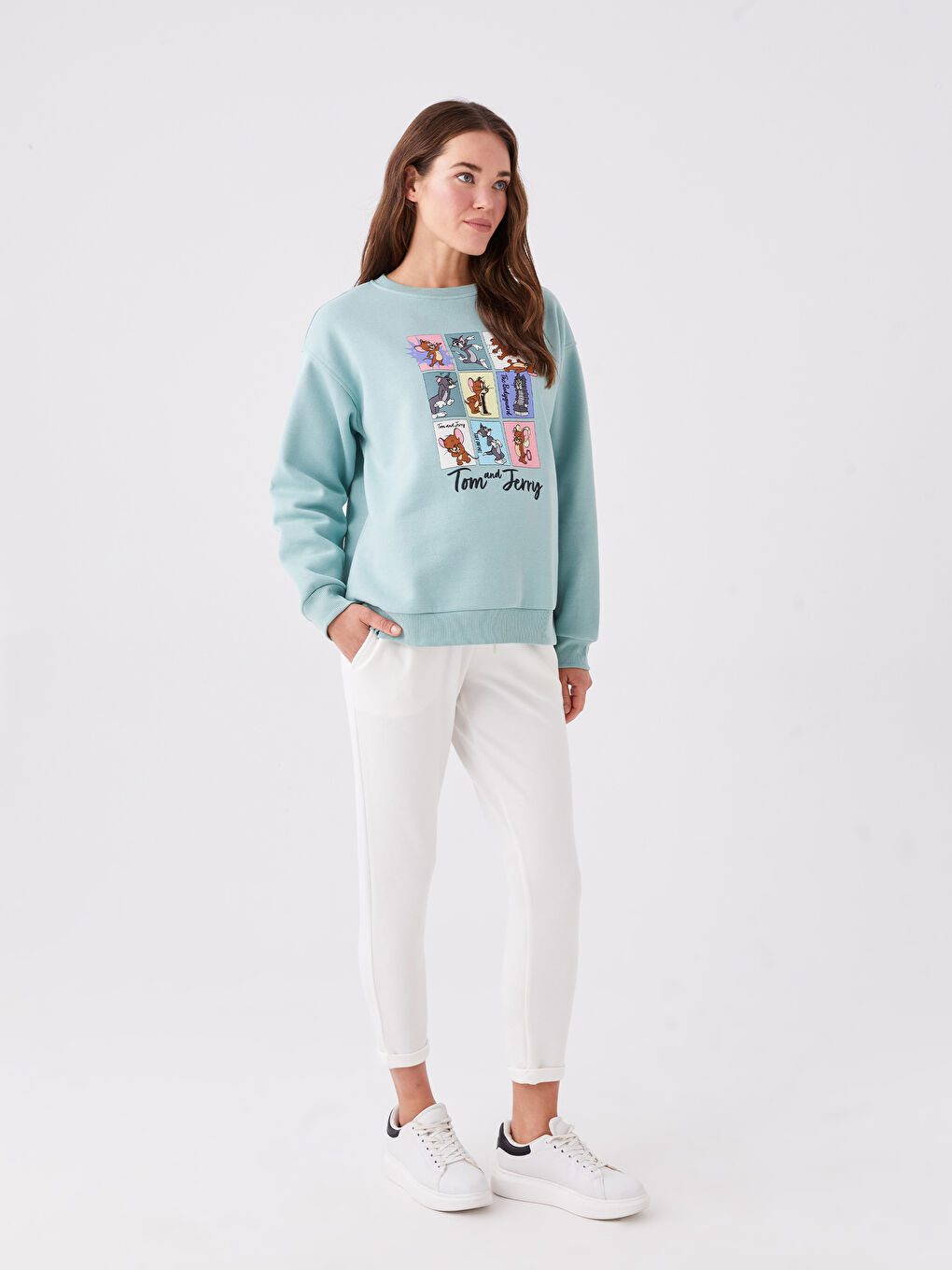 LCWAIKIKI Maternity Nane Yeşili Bisiklet Yaka Tom ve Jerry Baskılı Uzun Kollu Hamile Sweatshirt - 2