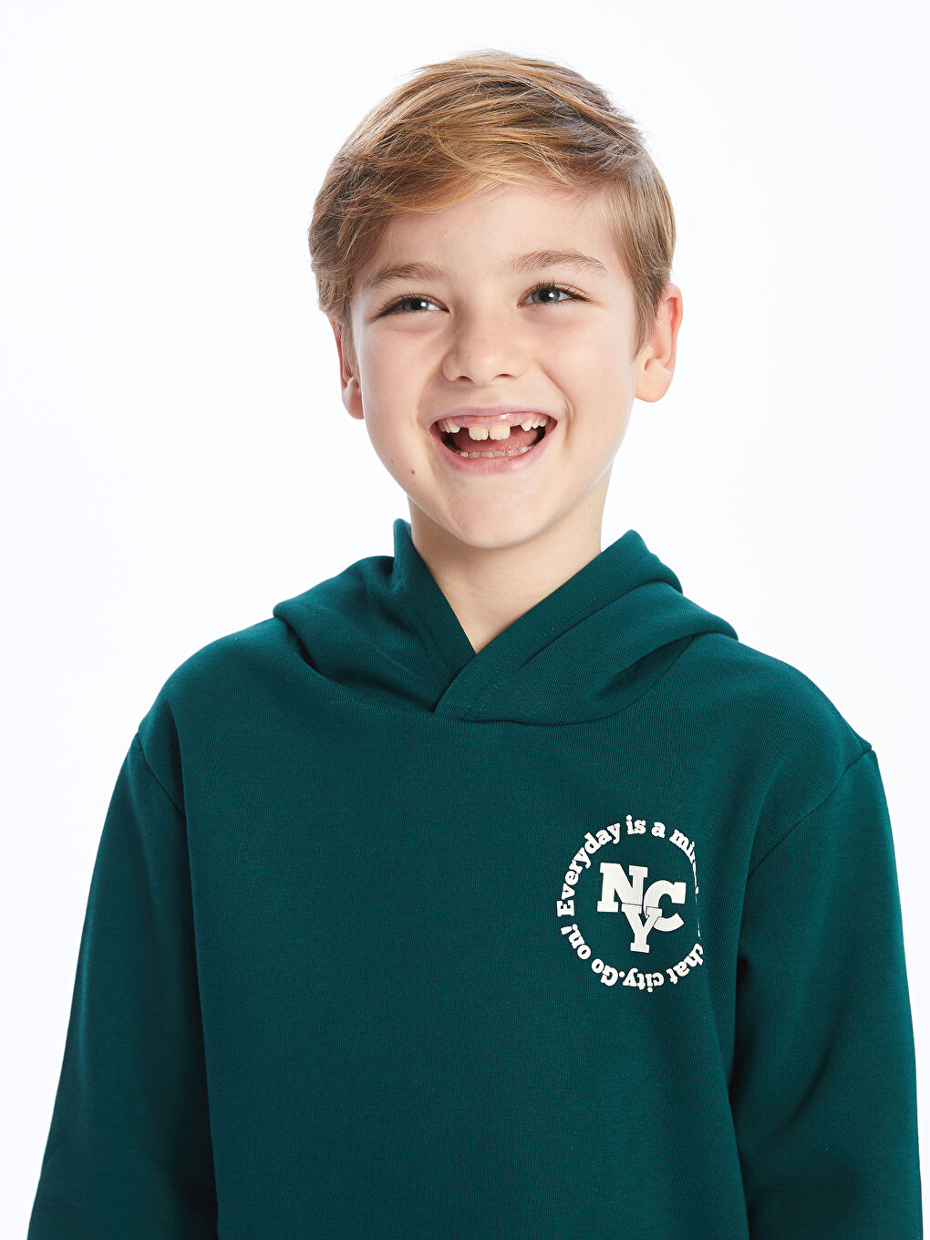 LCW Kids Koyu Yeşil Rahat Kalıp Baskılı Erkek Çocuk Hoodie - 2