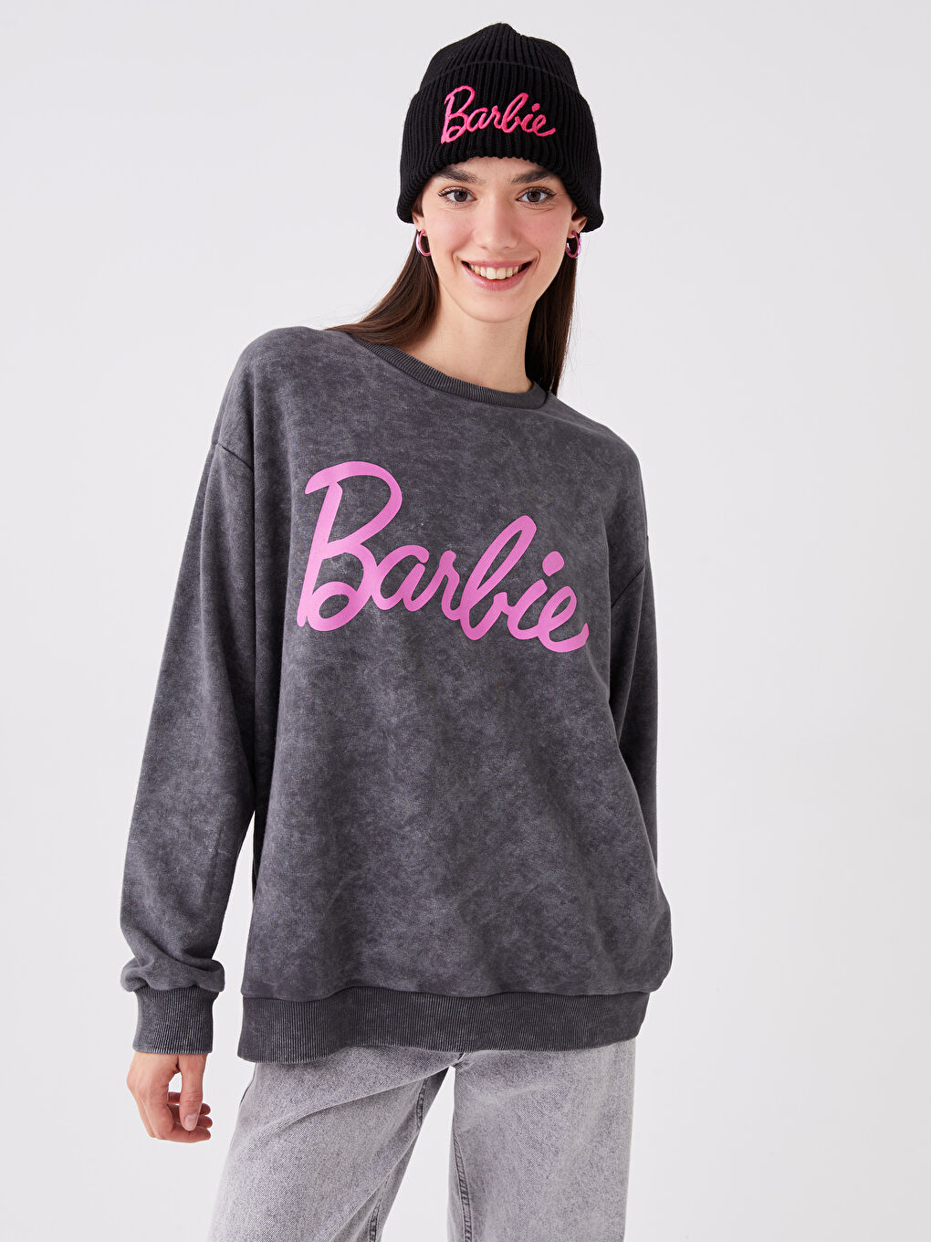 LCW Vision Antrasit Bisiklet Yaka Barbie Baskılı Uzun Kollu Oversize Kadın Sweatshirt - 1