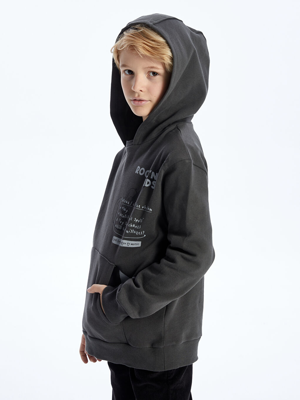 LCW Kids Antrasit Rahat Kalıp Baskılı Erkek Çocuk Hoodie