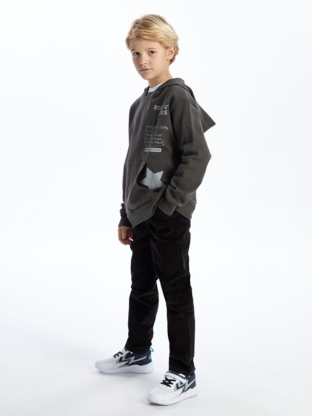 LCW Kids Antrasit Rahat Kalıp Baskılı Erkek Çocuk Hoodie - 2