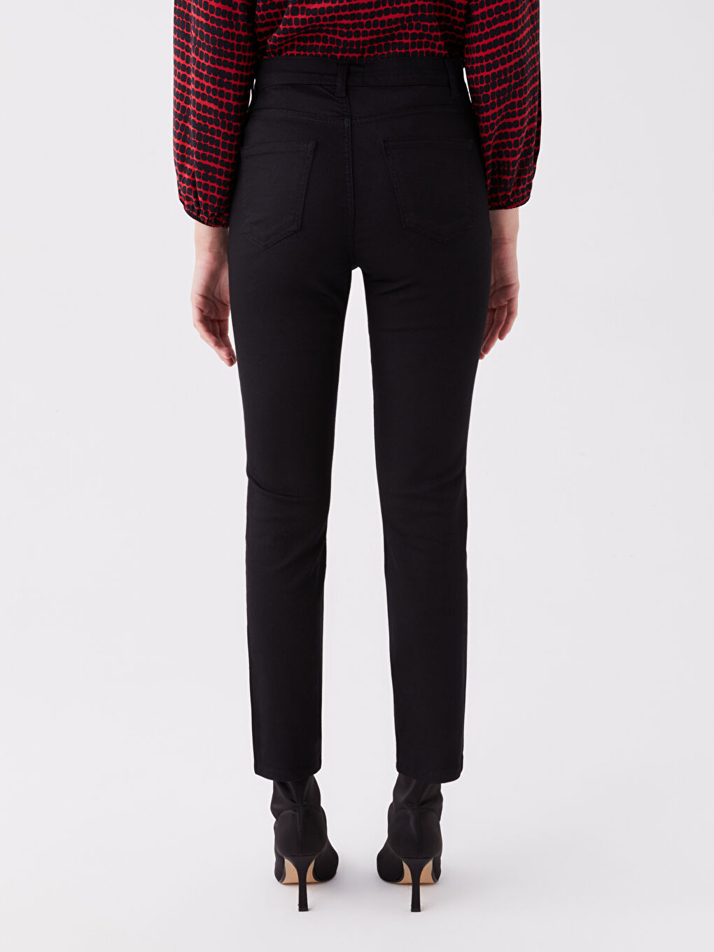 Siyah Slim Fit Kadın Jean Pantolon-3