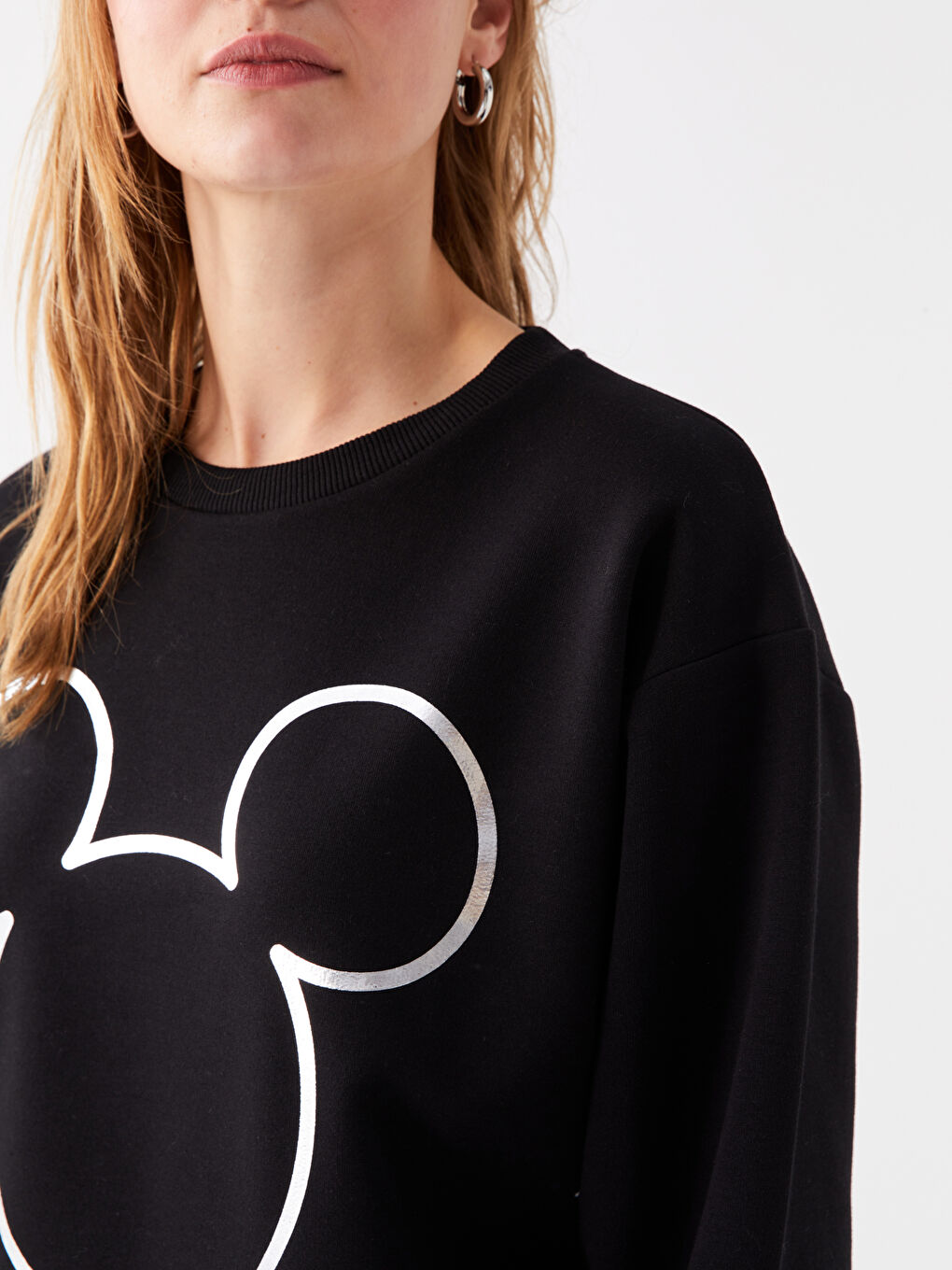 Siyah Bisiklet Yaka Mickey Mouse Baskılı Uzun Kollu Kadın Sweatshirt-3