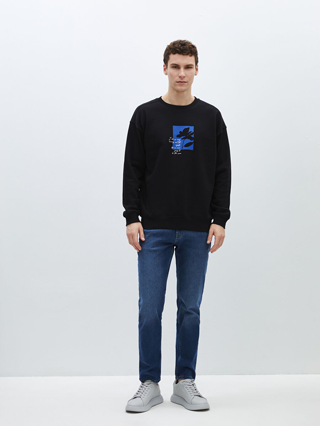 LCW Casual Yeni Siyah Bisiklet Yaka Uzun Kollu Baskılı Erkek Sweatshirt - 1