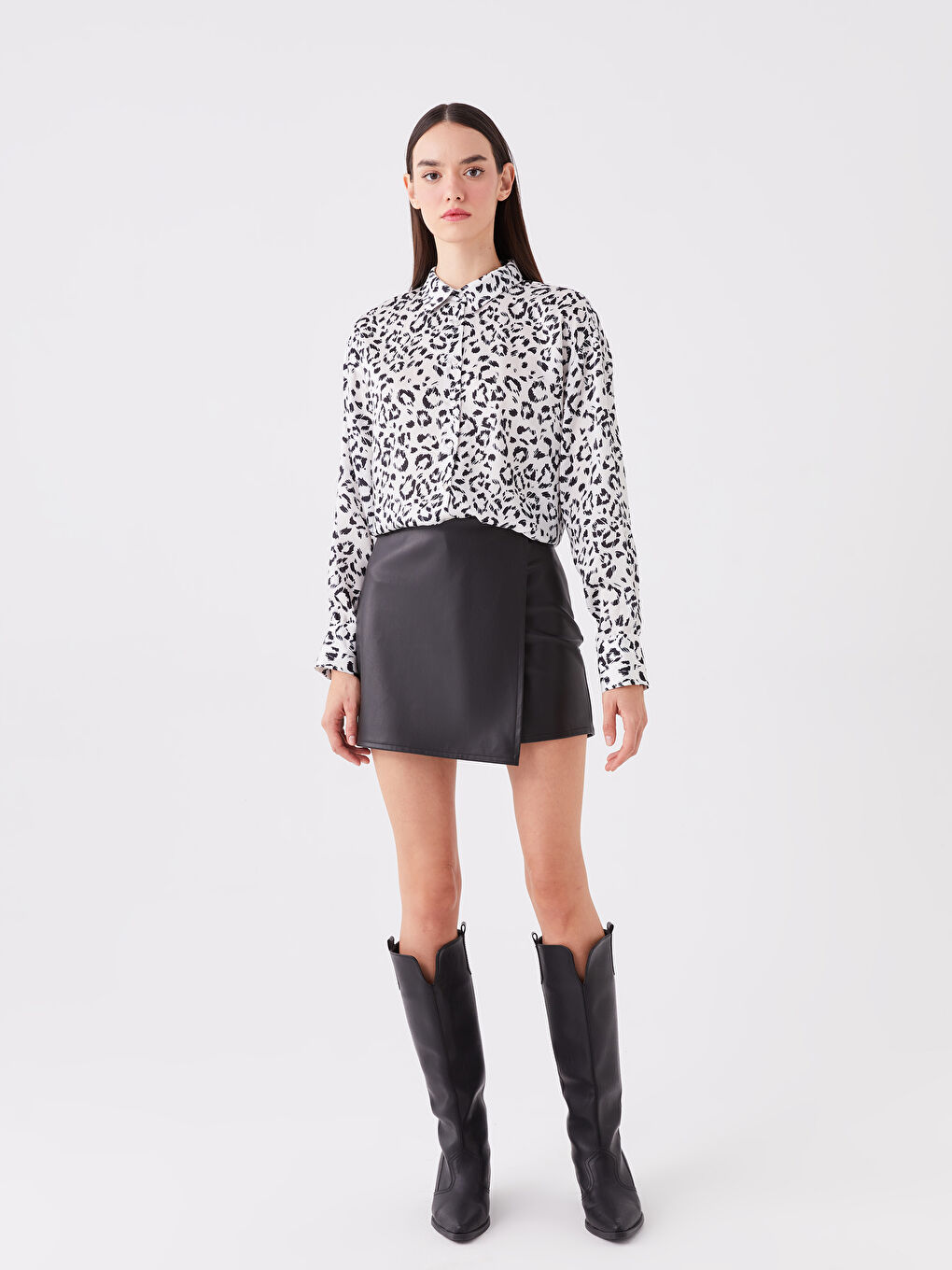 Women's Tight Fit Leather Look Straight Shorts Skirt-1