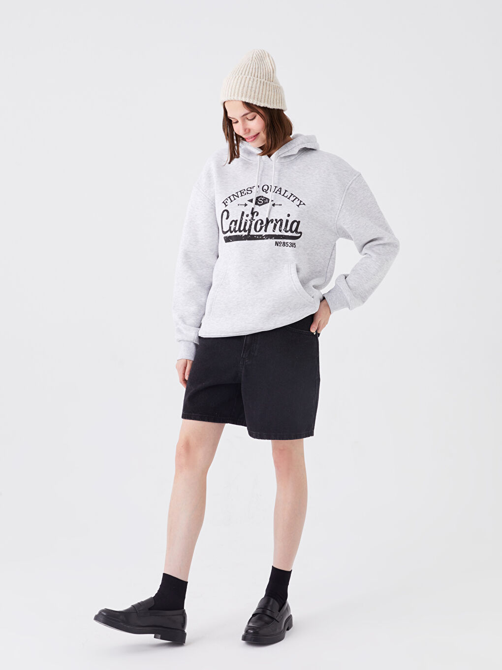 Gri Baskılı Kapüşonlu Kadın Hoodie-2