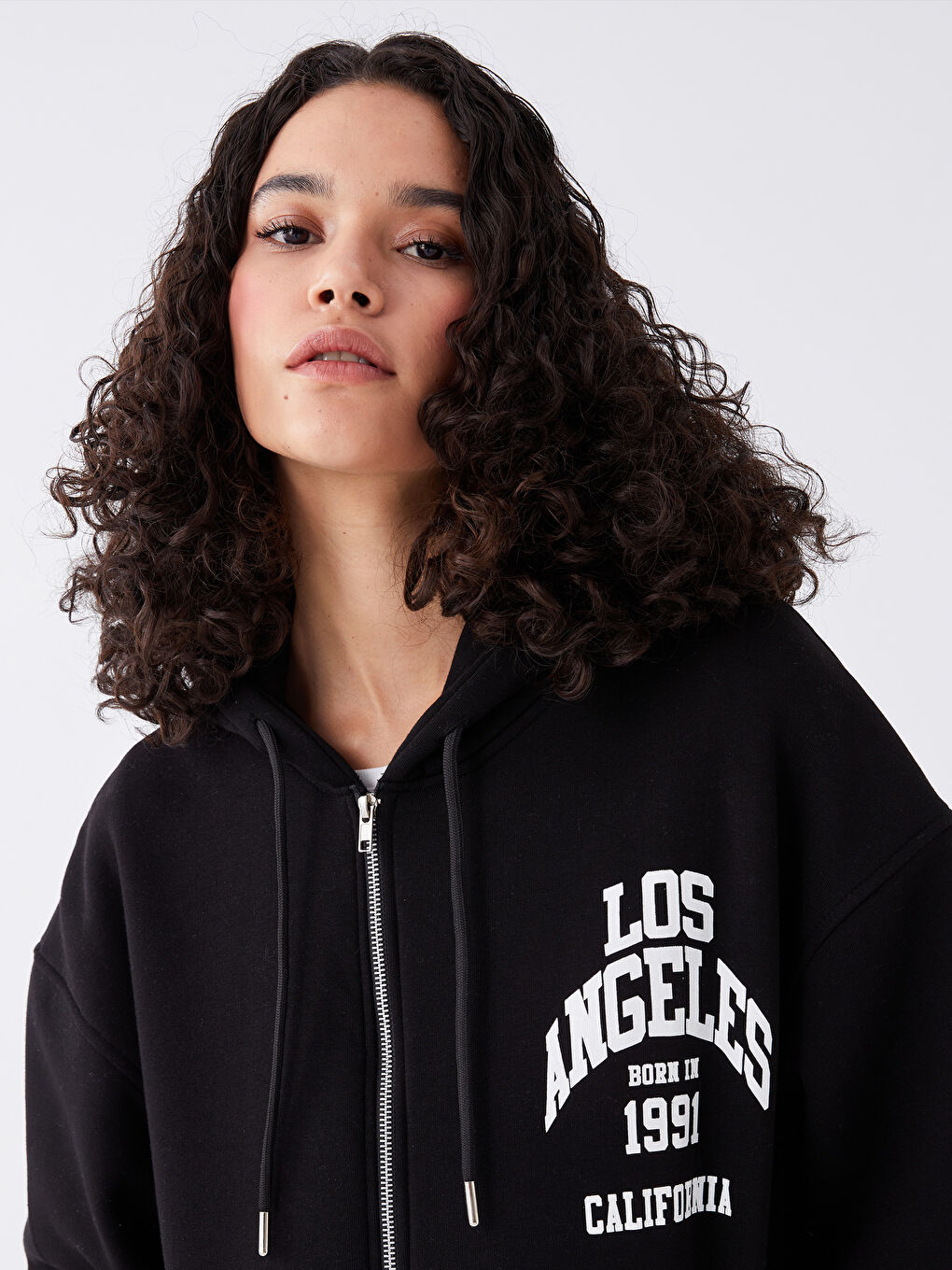 Siyah Baskılı Kadın Fermuarlı Sweatshirt