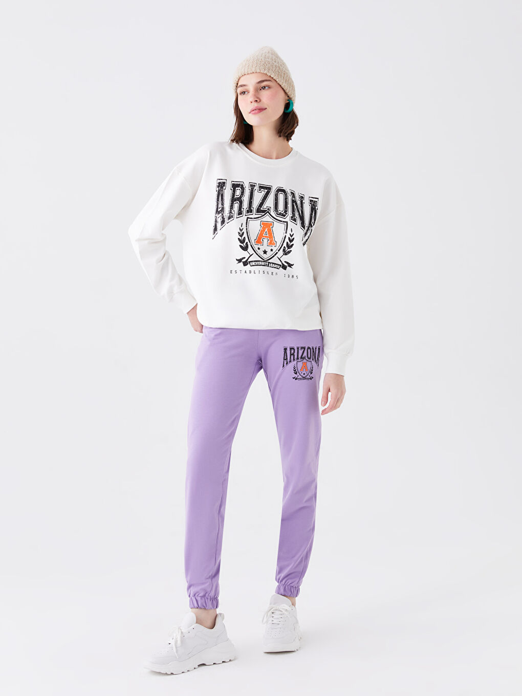 Ekru Bisiklet Yaka Baskılı Kadın Sweatshirt-2